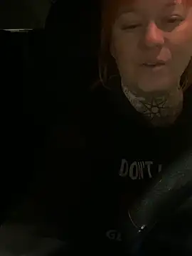 Sayuriii élő XXX-chatje