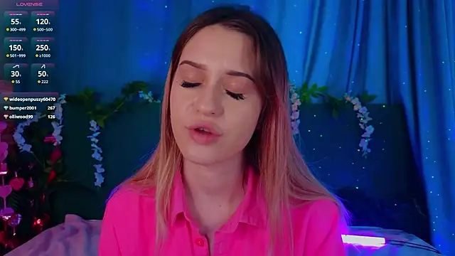 AlinaWalters élő XXX-chatje