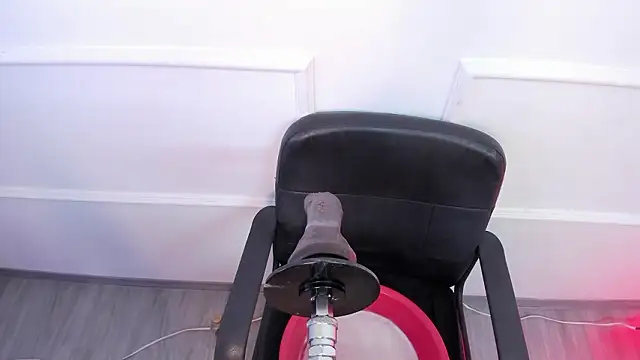 Chat +18 de MiiaaMoonroee ao vivo