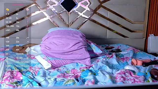 missfoster élő XXX-chatje