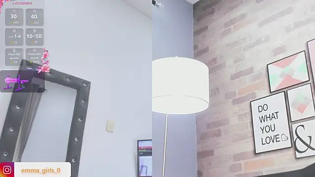 emmagirl0's Webcam Show