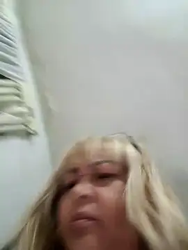 Show modela Ana202610 na web-kameri