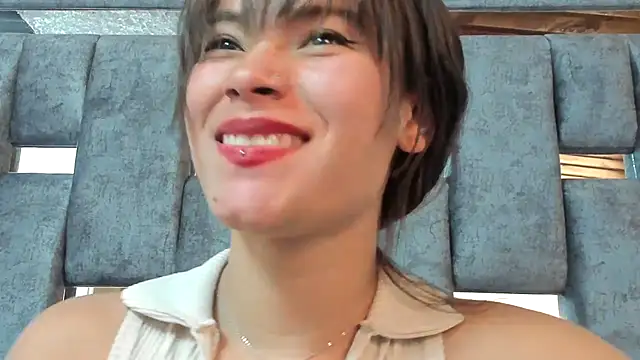 Chat +18 de YUMEKO555 ao vivo