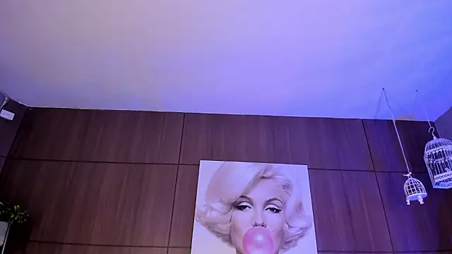 AgattaDuqueのライブXXXチャット