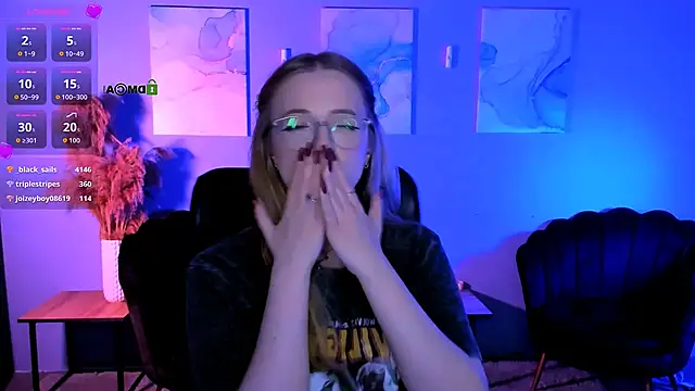 luna_berryy's Live XXX Chat