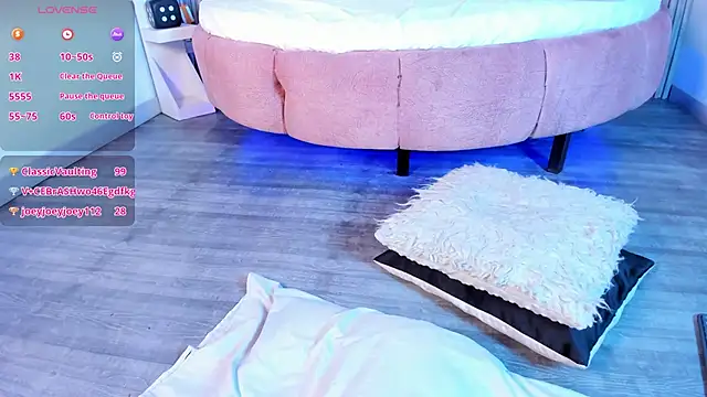 Chat +18 de Saracooper__ ao vivo