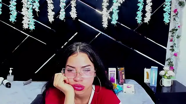 Nanis_James' Live XXX Chat