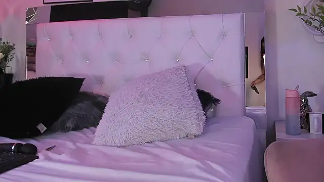 Zoe_Hilton Obrolan Langsung XXX