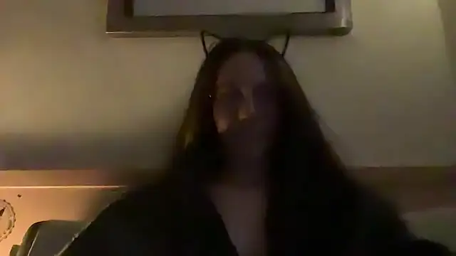 galaricci: διαδικτυακό σόου στην κάμερα