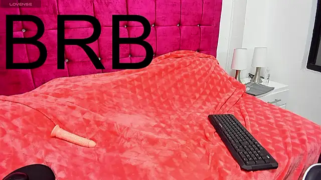 Chat XXX ao vivo de little_evangeline2