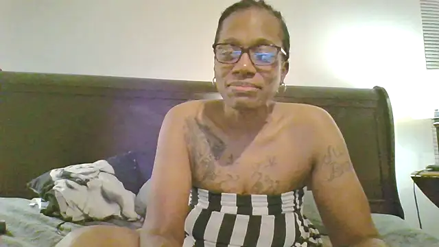 SweetParadise101's Webcam Show