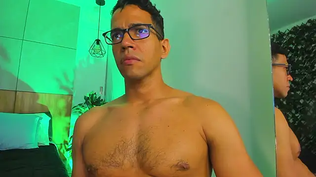 JacobDravenn Live XXX chat