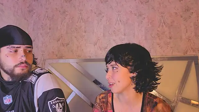 Benny_and_Mark Adlı Modelin Canlı XXX Sohbeti