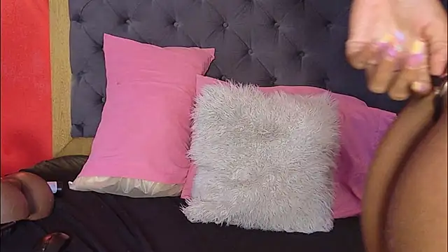 Chat XXX ao vivo de YayaHilton