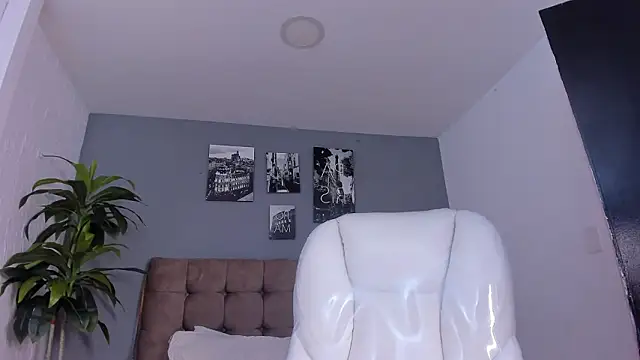 Chat XXX Live aleja_cute_