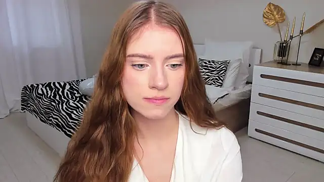 Erica_Kiss: онлайн-секс-чат