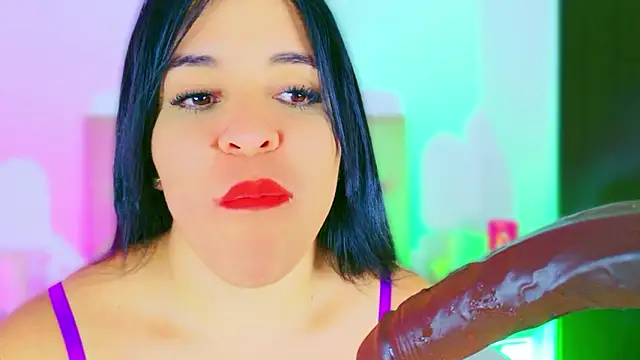 Chat XXX en directo de CharlootteEvans