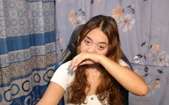 urlover_mae26 live XXX chat