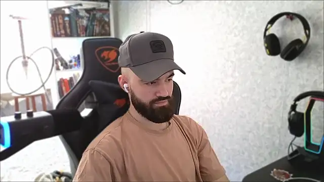 _Mostly_ Chat XXX live