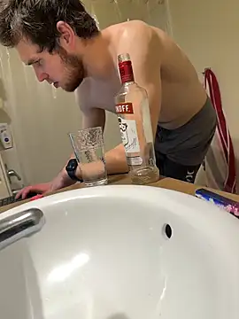 دردشة Bad_Boy69_MattZZZ الجنسية المباشرة