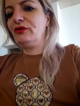 แชท XXX สดของ LadyTouch