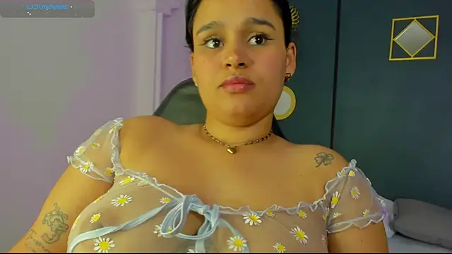 lia_sexx19: онлайн-секс-чат