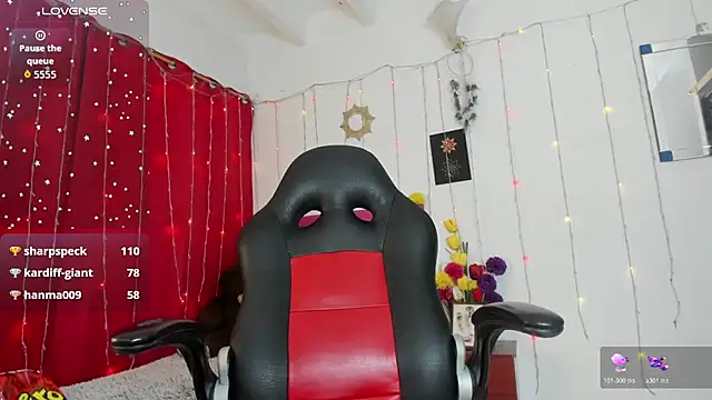 Sara-Maalouf Adlı Modelin Canlı XXX Sohbeti