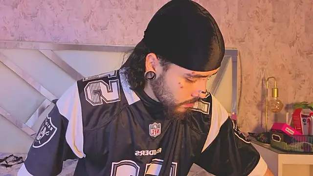 Benny_and_Mark Chat XXX live