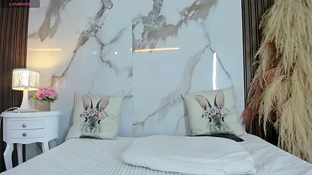 hannahill69 Adlı Modelin Canlı XXX Sohbeti