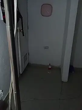 KarameloVzlaのライブXXXチャット