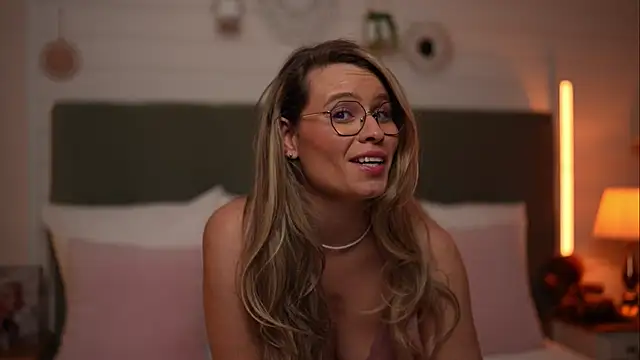 Sembang XXX Secara Langsung BrandyWhite