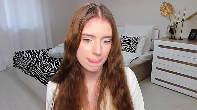 Erica_Kiss: онлайн-секс-чат