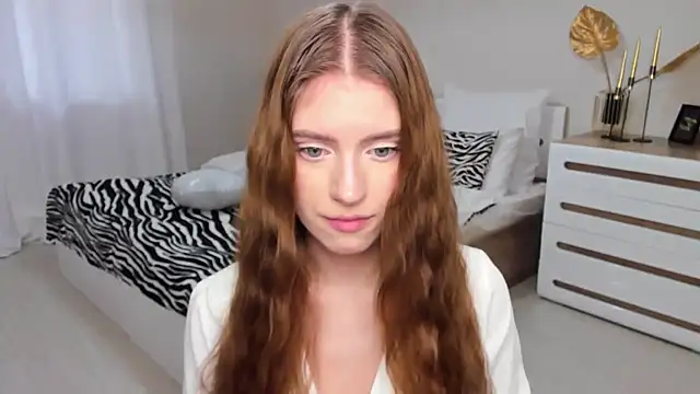 Erica_Kiss Live XXX-Chat