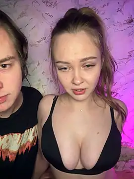 _Loveee_57 Pertunjukan Webcam