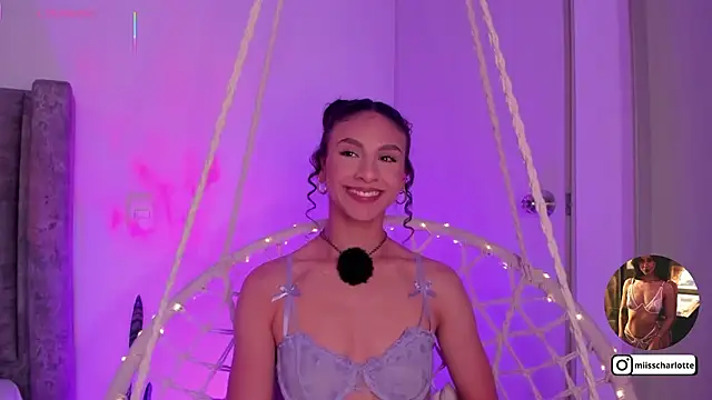 Czat XXX na żywo – miss__charlotte7