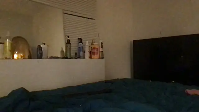 frenchiego élő XXX-chatje