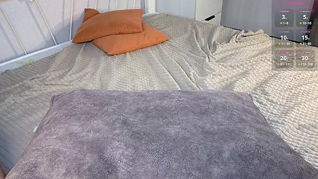 CharityKhamo 现场XXX聊天