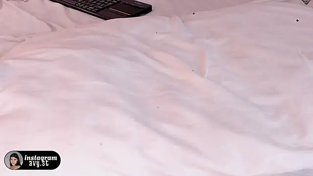 avy_st's Live XXX Chat