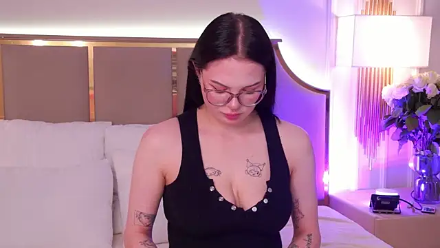 CindyMil's Live XXX Chat