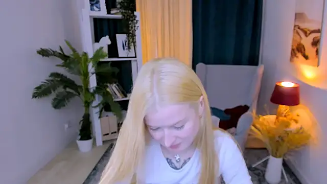 Laly_Peach's Live XXX Chat