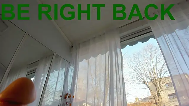 Ella_Vee: απευθείας συνομιλία ΧΧΧ