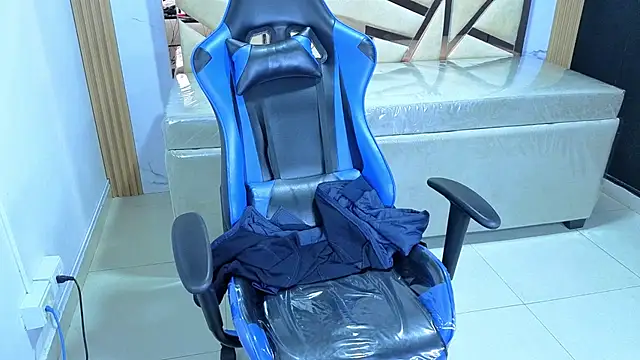 Maily_a_: απευθείας συνομιλία ΧΧΧ