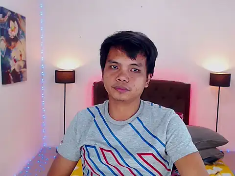 IANhARDfUcker 现场XXX聊天