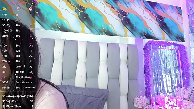 Chat XXX en directo de IsaDiiaz