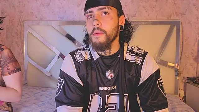 Czat XXX na żywo – Benny_and_Mark