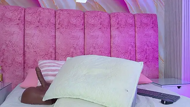 emmacurvy Chat XXX in diretta