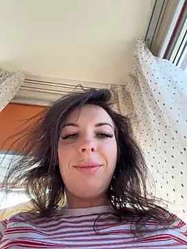 Almmaxxxx: онлайн-секс-чат