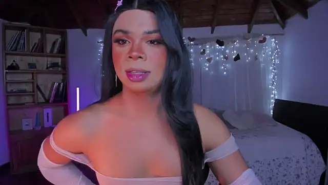 CuteRomi Pertunjukan Webcam