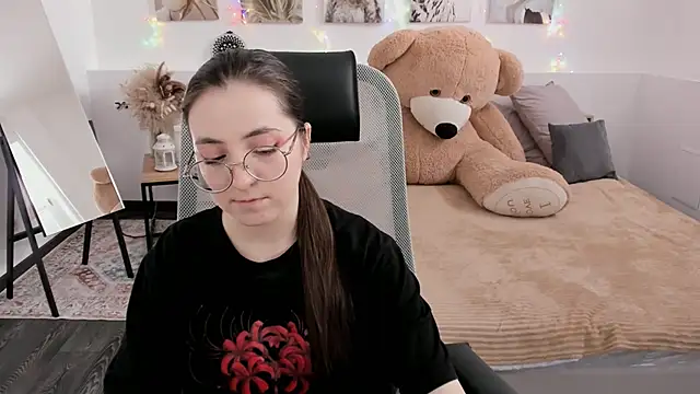 VirtuallVoyant 现场XXX聊天