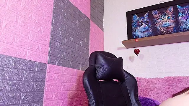 alanna_Love02's Live XXX Chat